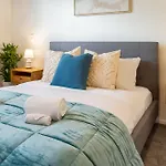 Executive Suite On Lichfield Street - 2 Bed 2 Bath